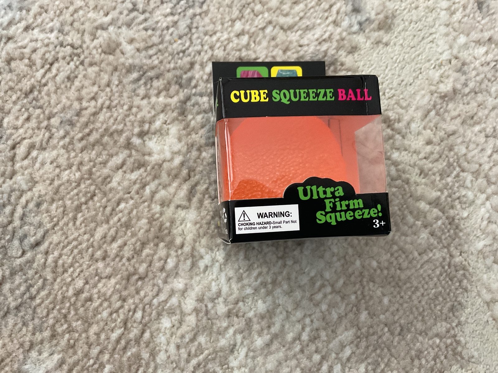 Squishy Cubo Laranja com textura pontilhada — foto 2 de 2
